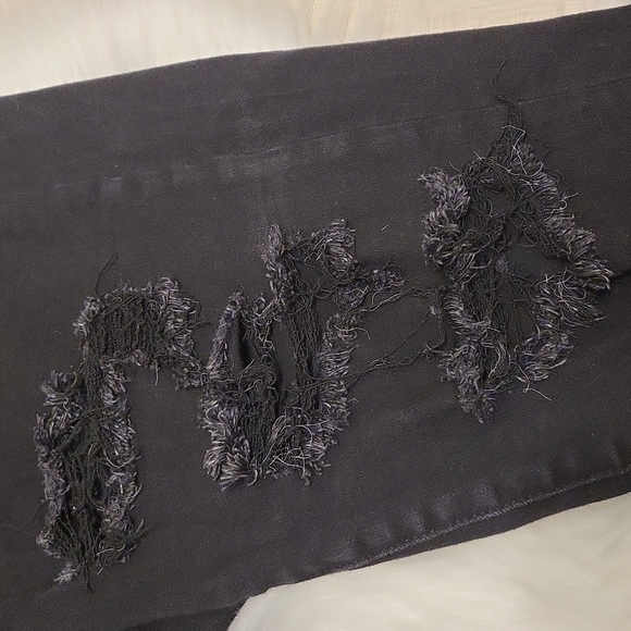 American Eagle Distressed Jeans - Picture 3 of 10